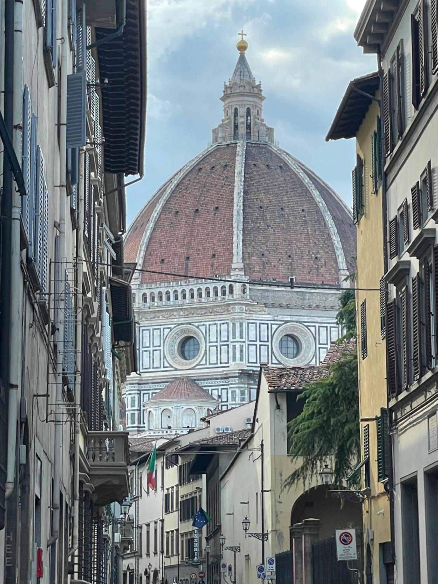 Deluxe In The Centre Of